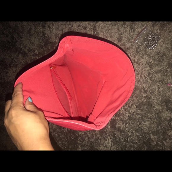 Express Clutch - Picture 4 of 4